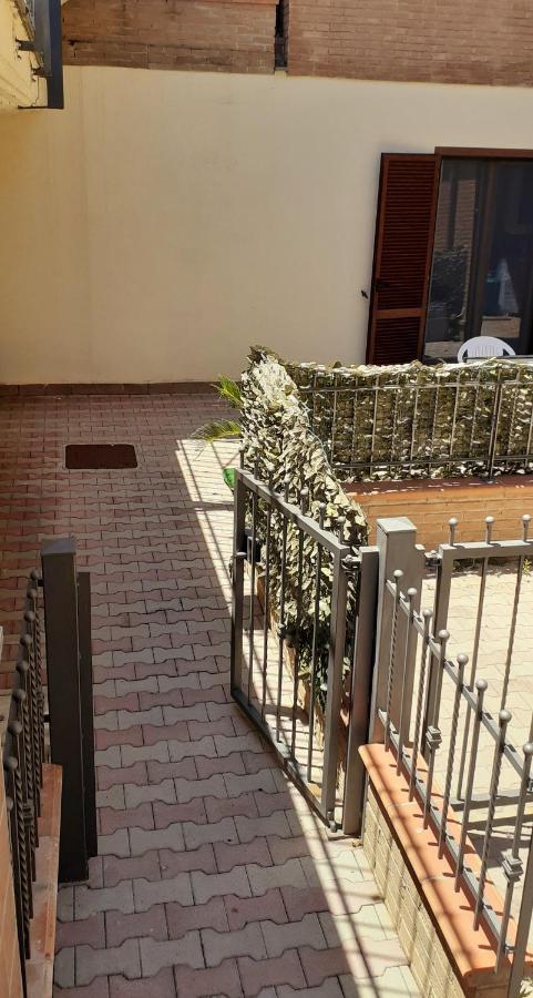 Relax Villa Borgo Montenero Exterior photo